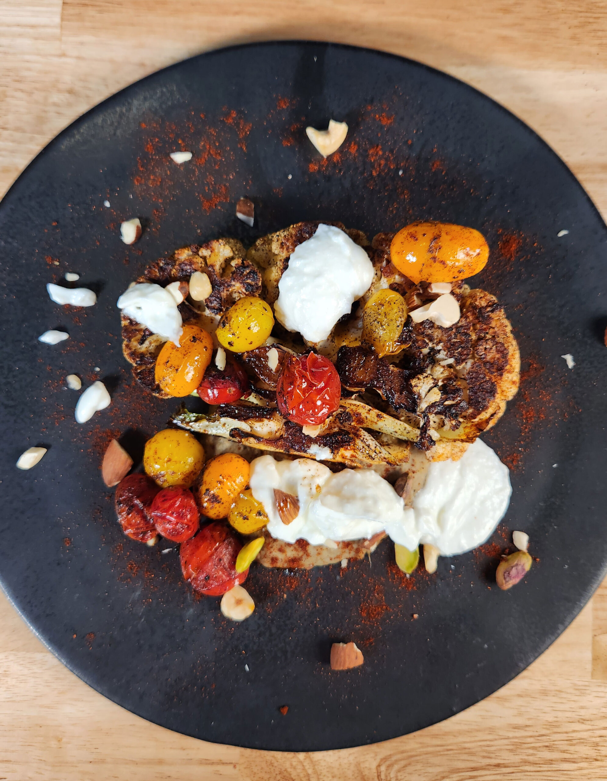 Steak de Coliflor con Puré de Lentejas